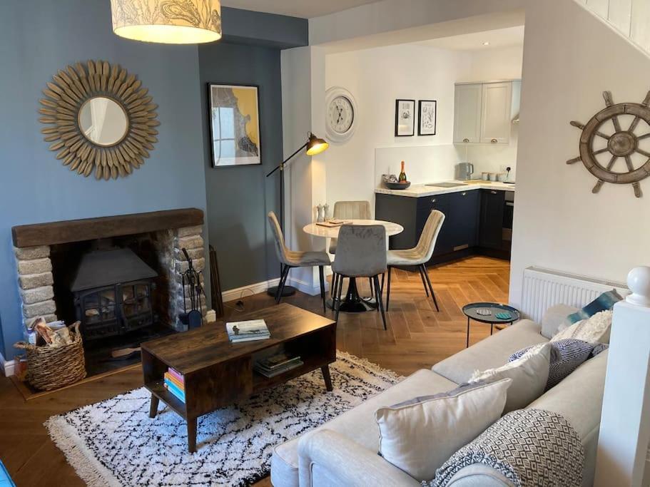 Cosy 2 Bedroom Cottage In Scarborough'S Old Town Exteriör bild