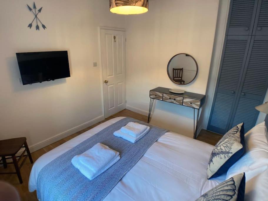 Cosy 2 Bedroom Cottage In Scarborough'S Old Town Exteriör bild